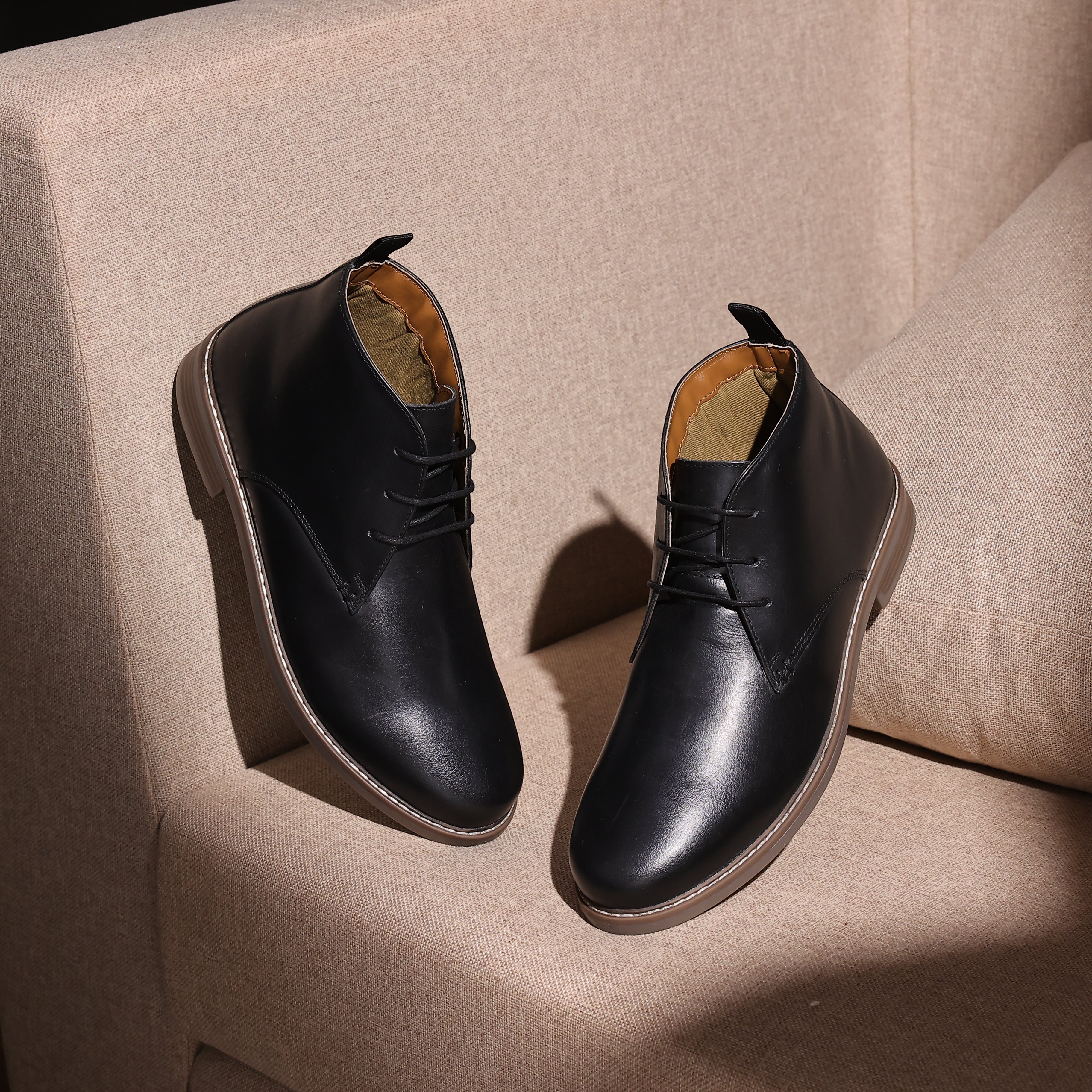 Redhill Leather Chukka Boots - Black