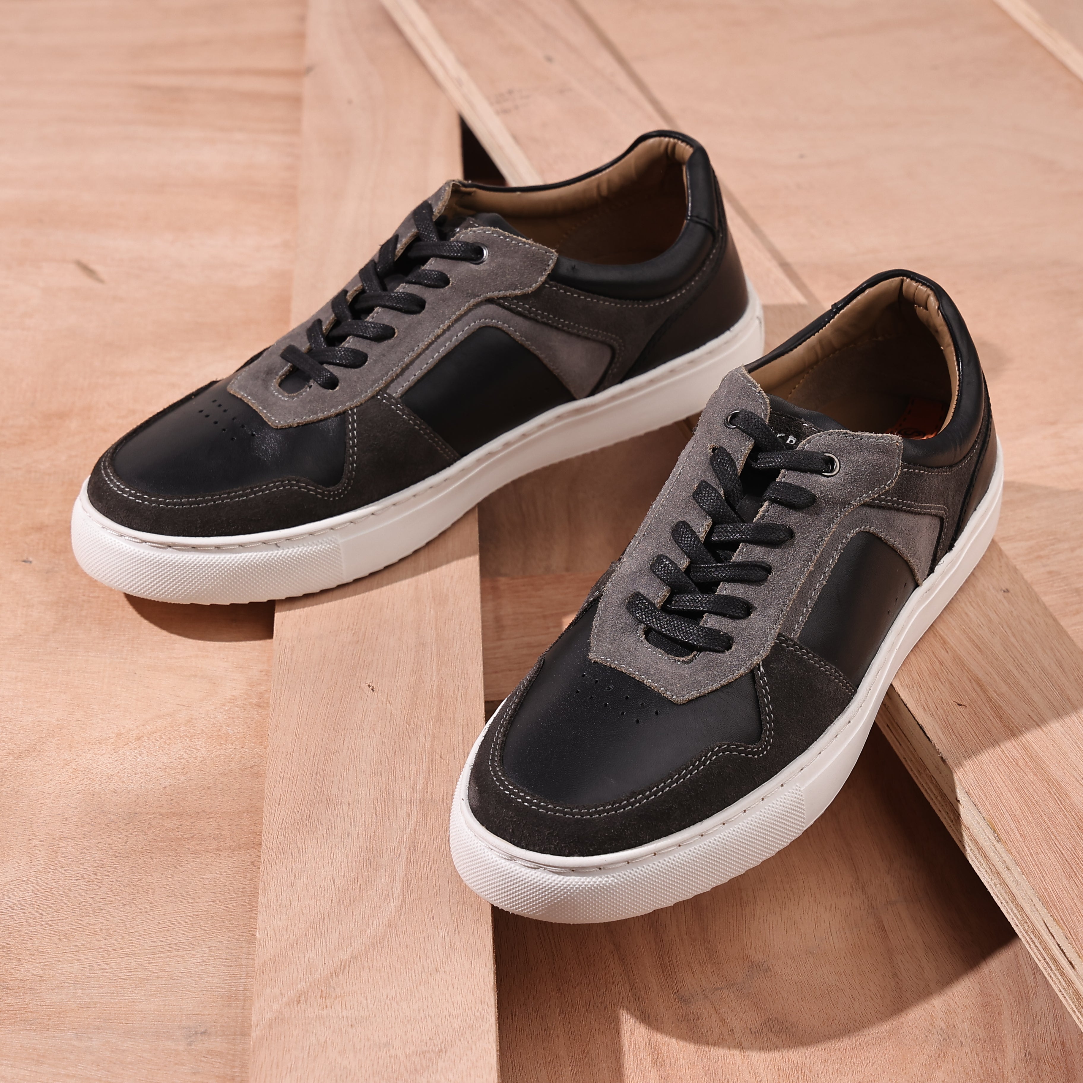 Trentham Leather Smart Casual Trainers - Black
