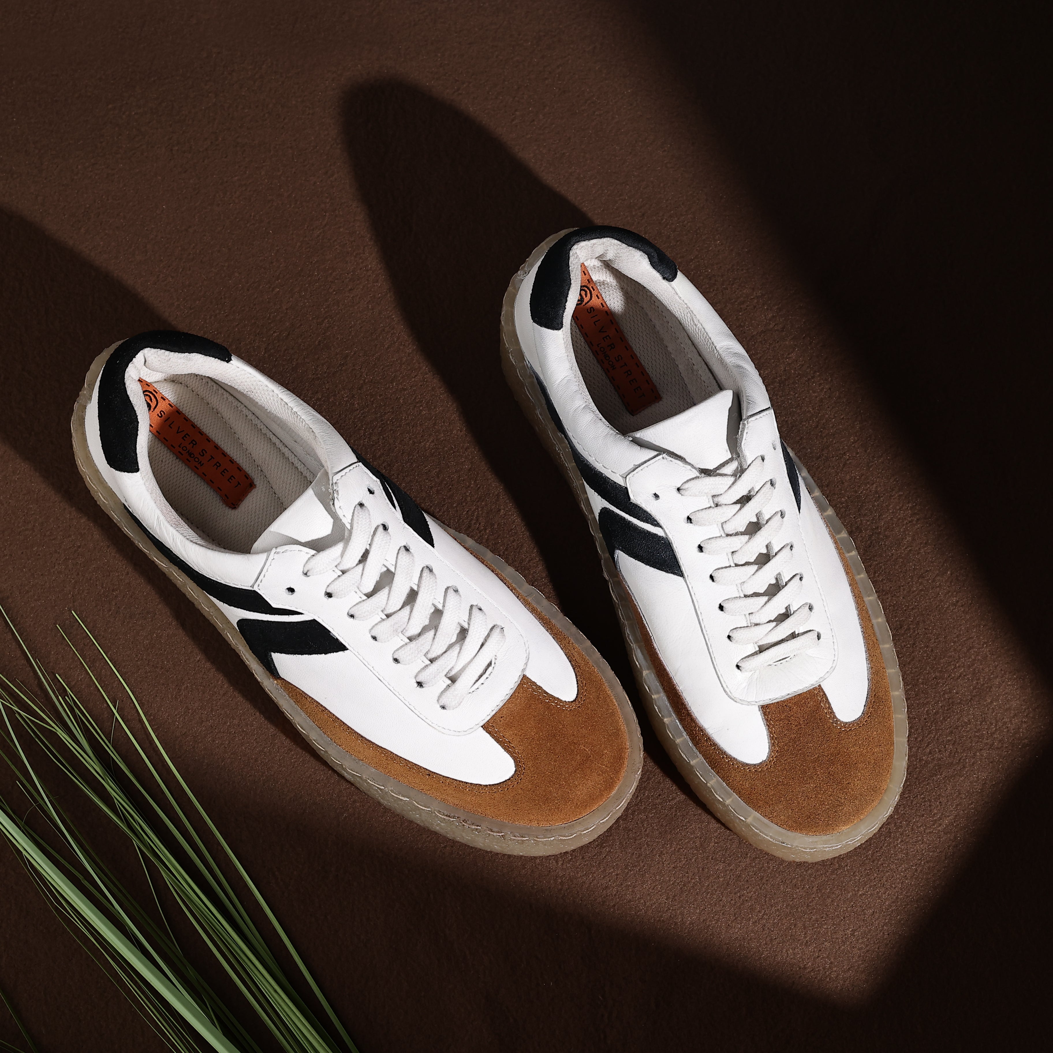 Harold Leather Smart Casual Trainers - White